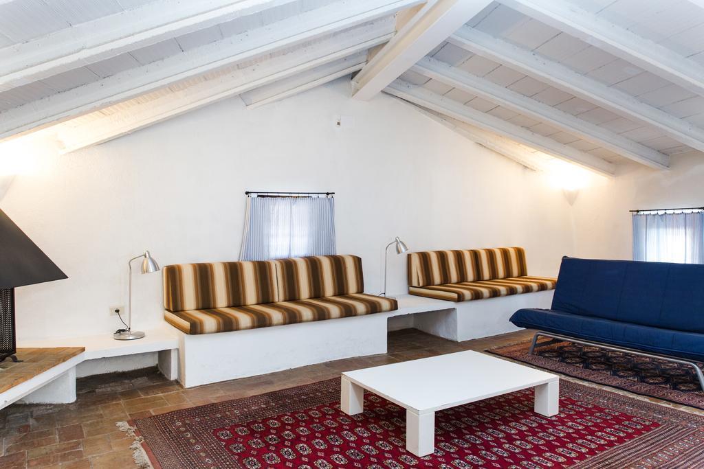 Apartaments Can Gibert Castello  D'Empuries Exterior foto